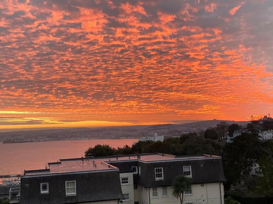 Number 7 Torquay Stunning Sea Views Apartment Exterior foto