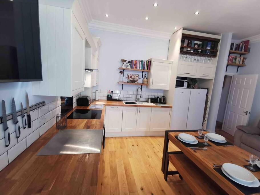 Number 7 Torquay Stunning Sea Views Apartment Exterior foto