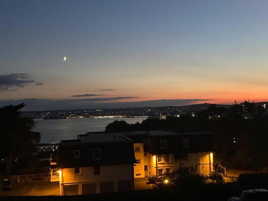 Number 7 Torquay Stunning Sea Views Apartment Exterior foto